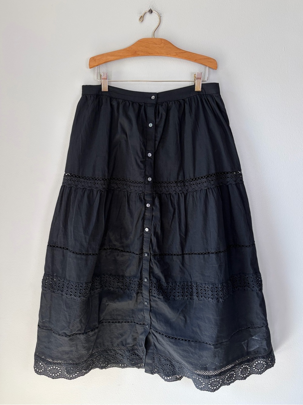 GAP Black Cotton Tiered Eyelet Lace Trim Button Down Midi Skirt Boho Fairy